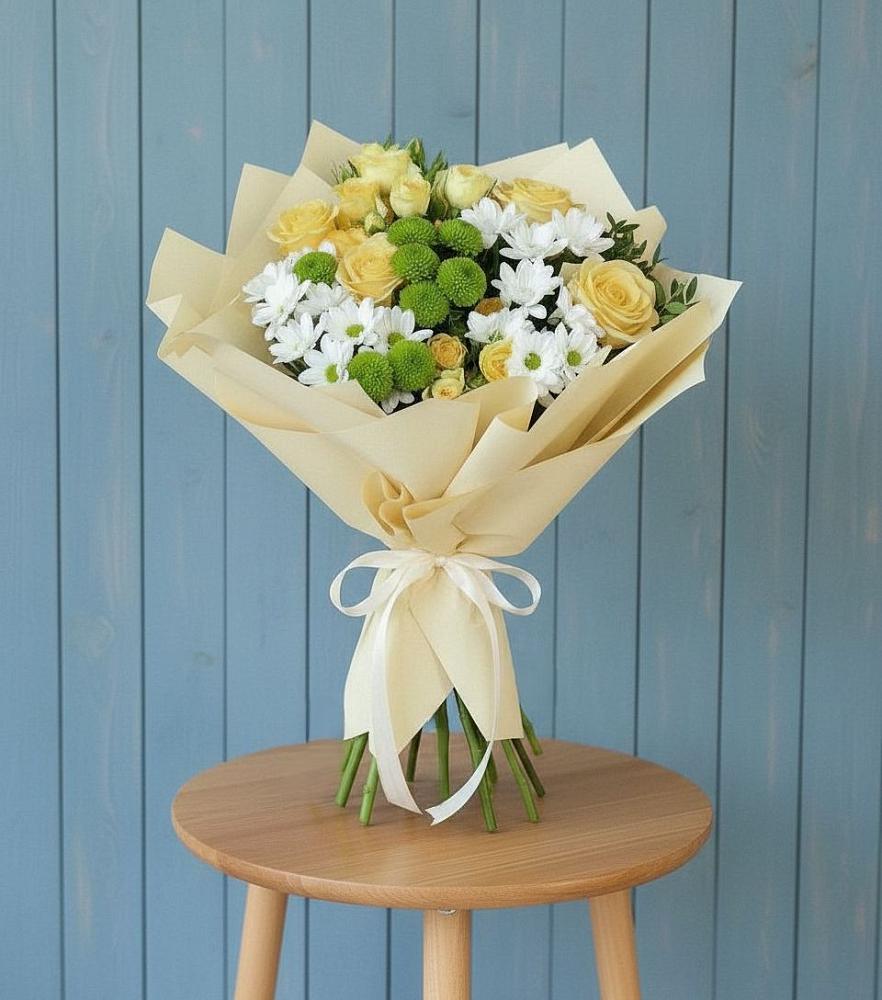 Букет цветов из: Хризантемы и Розы в Дальнереченске