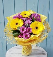 Букет цветов из:  Хризантемы и Герберы #REPLACE_PRED# Дальнереченске