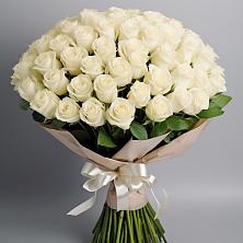 Букет 101 беля роза Белоснежка в Дальнереченске