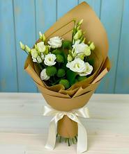 Букет цветов из:  Хризантемы и Лизиантусы в Дальнереченске