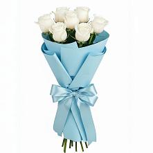 Букет 7 белых роз Проуд в Дальнереченске