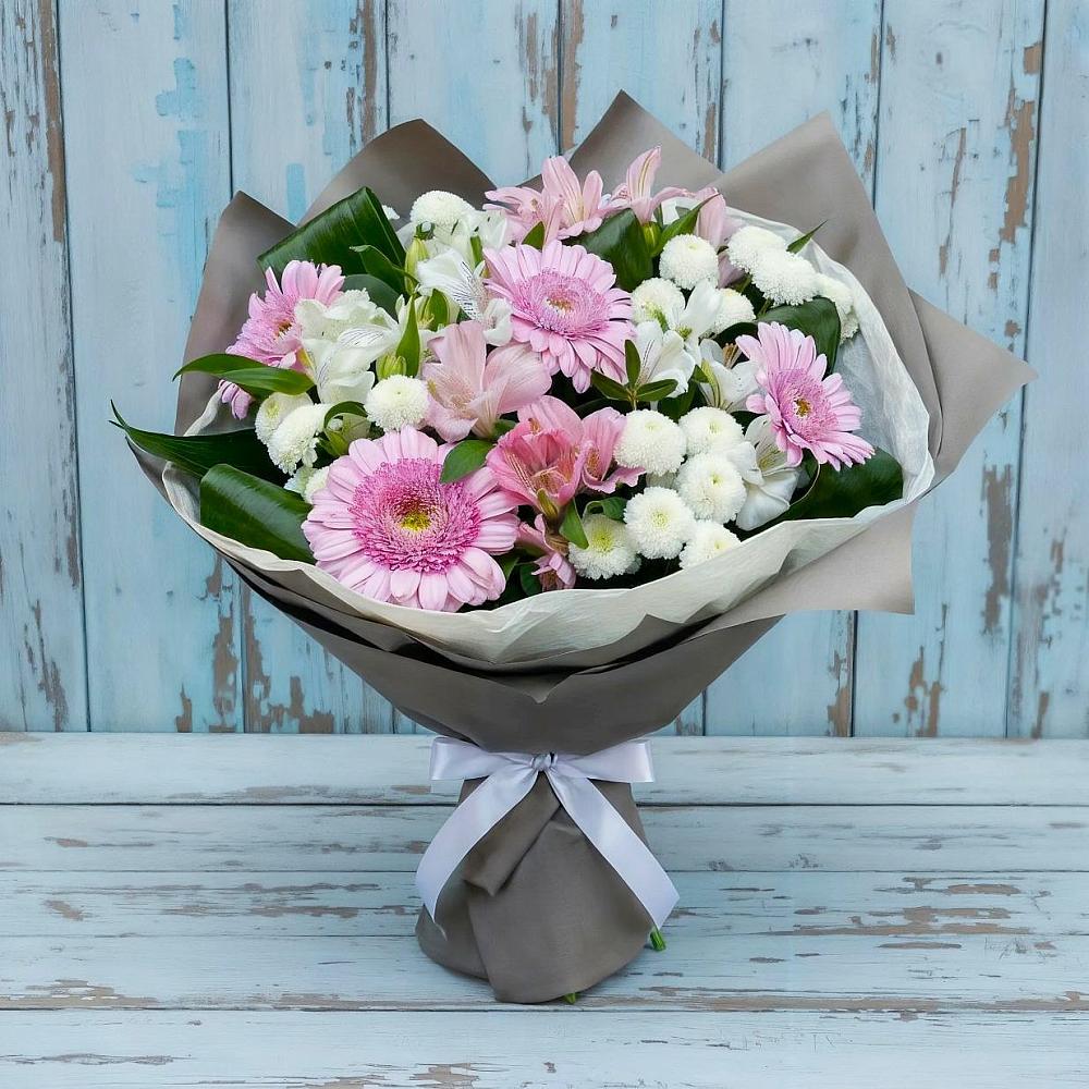 Букет цветов из: Герберы, Альстромерии и Хризантемы в Дальнереченске