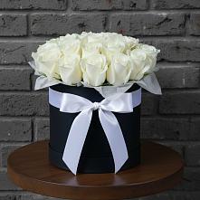 Цветочная композиция из Розы в шляпной коробке #REPLACE_PRED# Дальнереченске