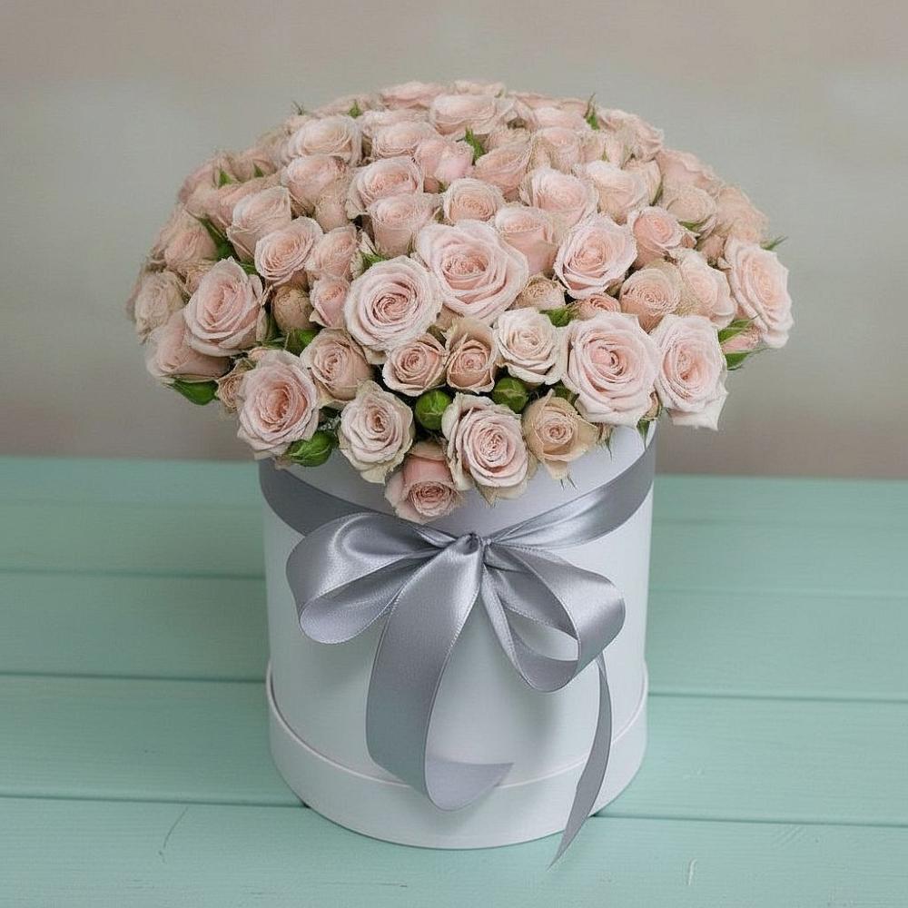 Цветочная композиция из Розы в шляпной коробке в Дальнереченске